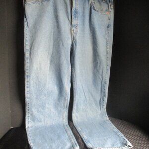 VINTAGE LEVI'S LIGHT WASH BLUE JEANS/MEN'S/40X30/REG. FIT STRAIGHT LEG